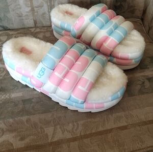 UGG slides